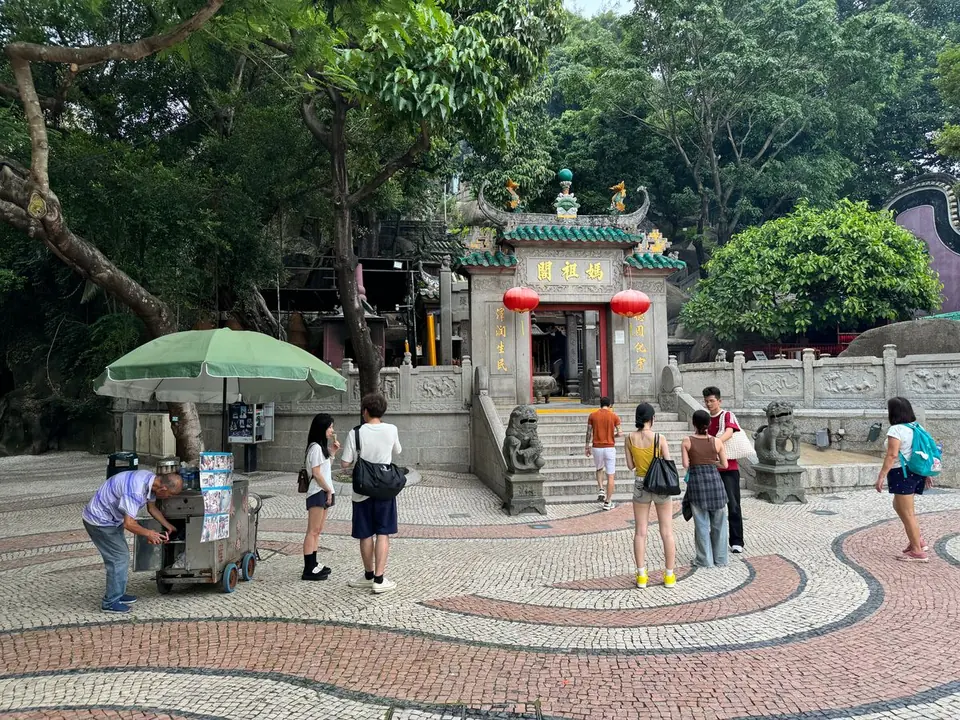 Approved Everyday Macau Life context for Tourism & Leisure Bus